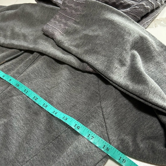 Kori Cableknit Charcoal Hooded Sweatshirt - Picture 5 of 8